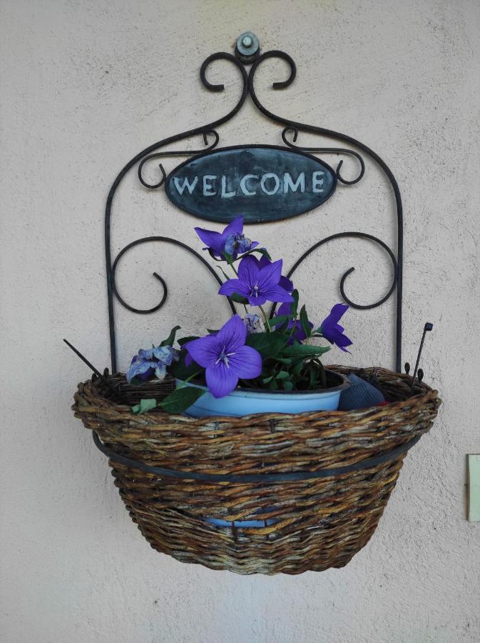 Countryside Cottage With Garden & Lake View Peraia  Exterior foto